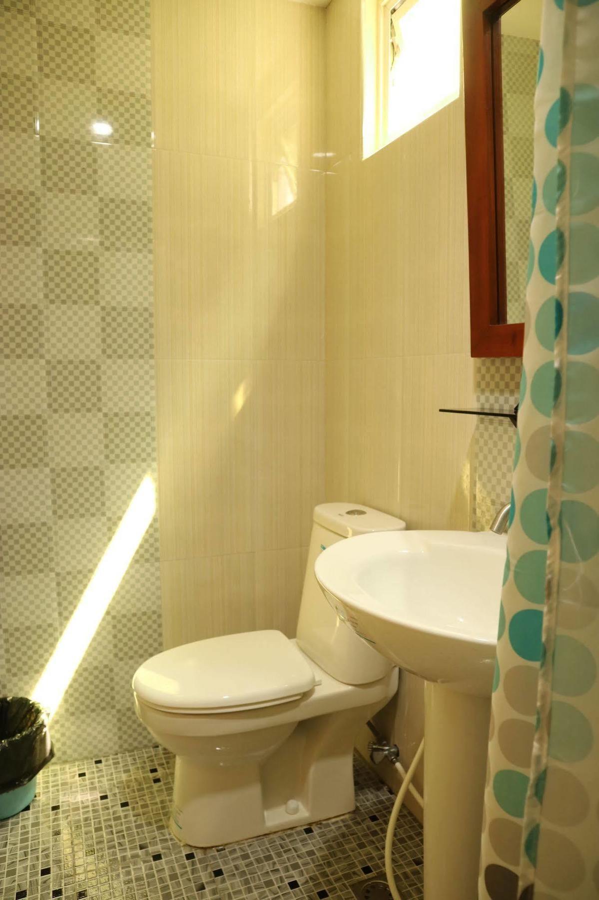 EA Apartelle - Metro Vigan Esterno foto