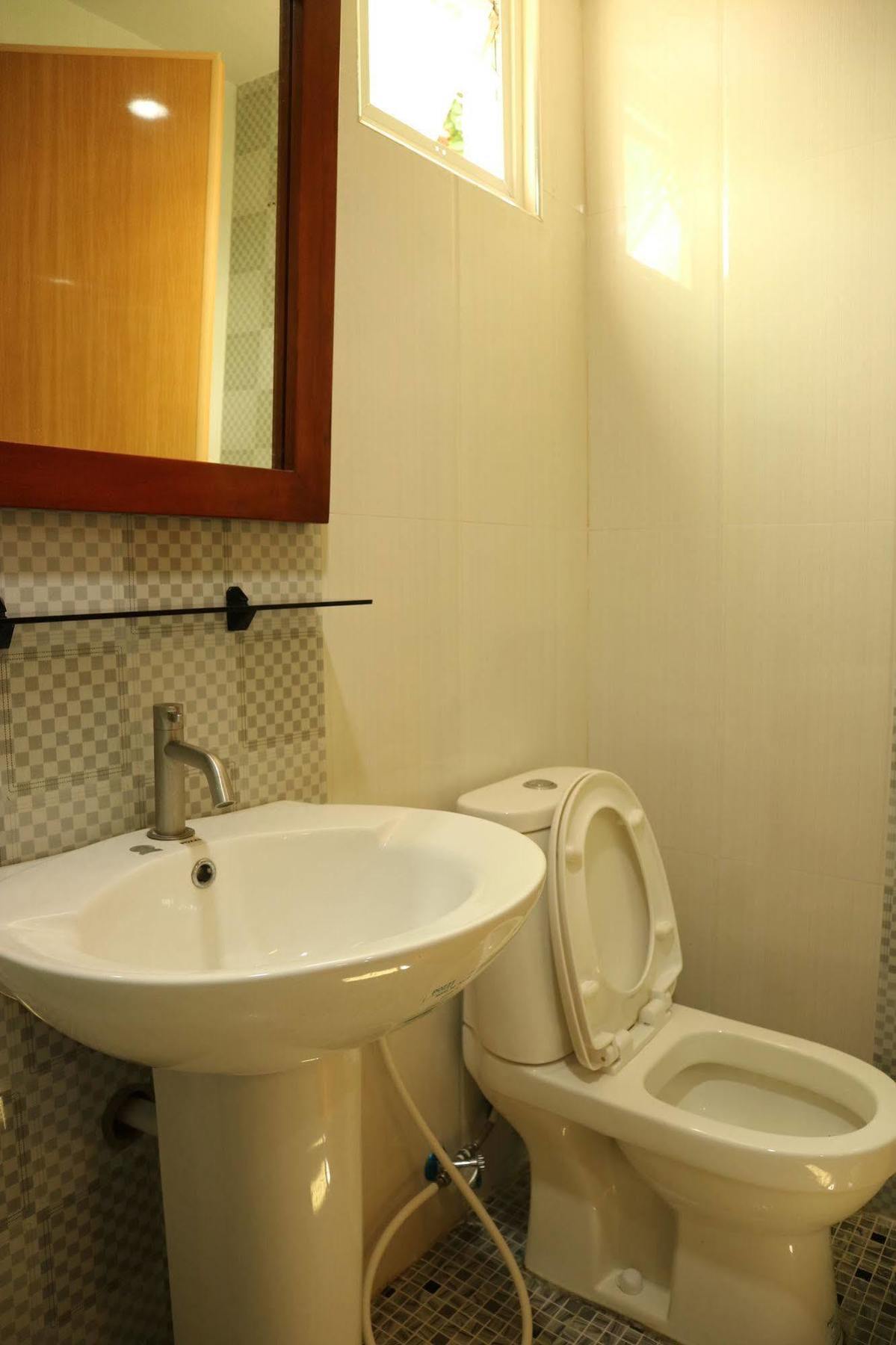 EA Apartelle - Metro Vigan Esterno foto