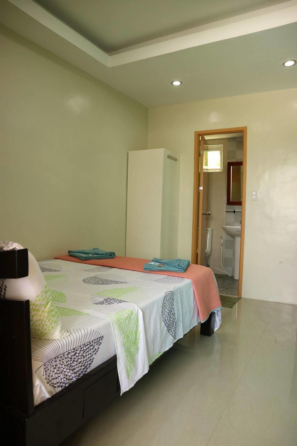 EA Apartelle - Metro Vigan Esterno foto
