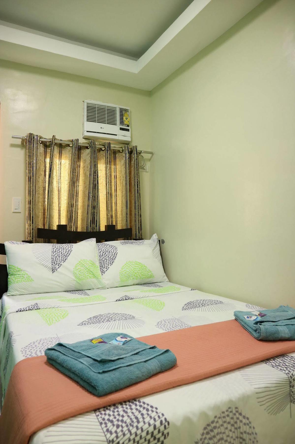 EA Apartelle - Metro Vigan Esterno foto