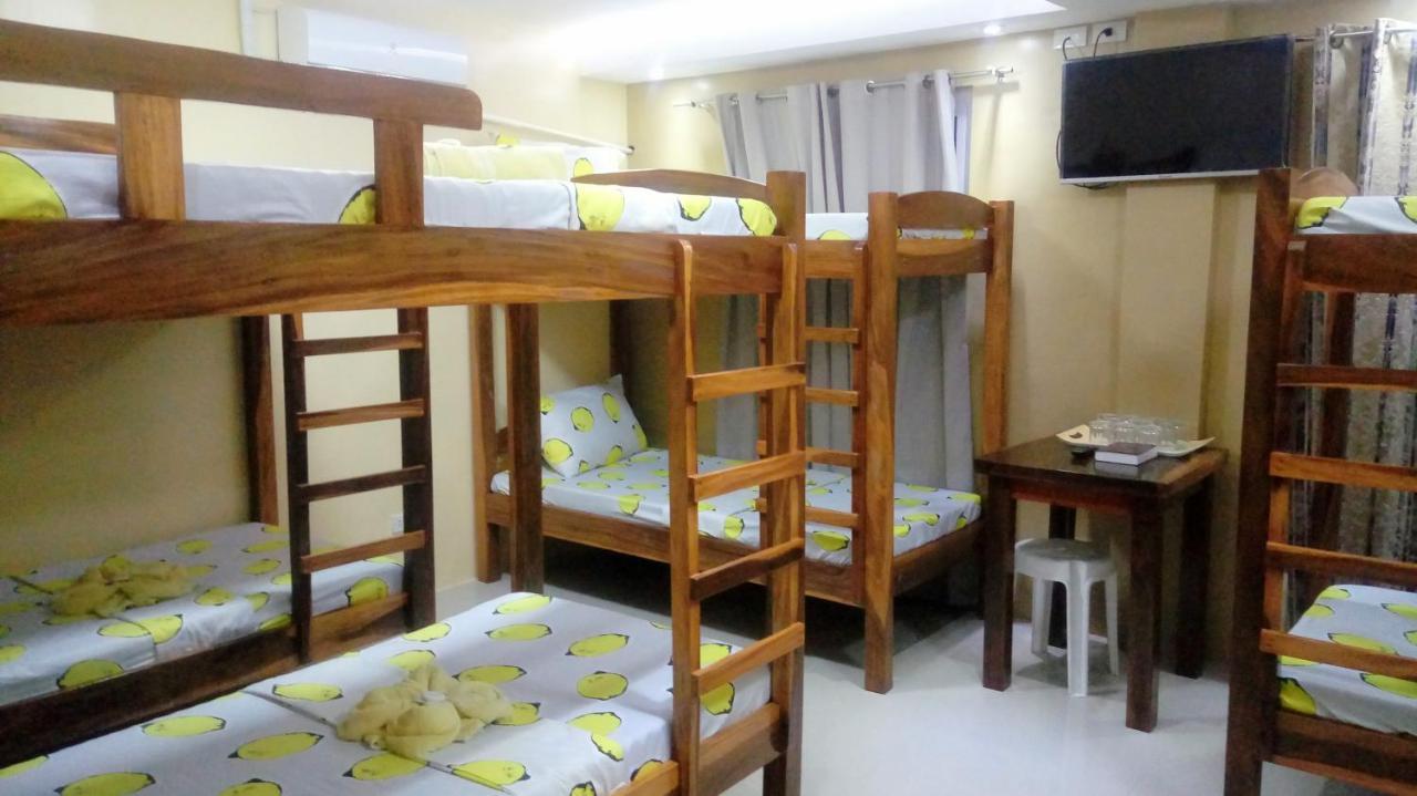 EA Apartelle - Metro Vigan Esterno foto